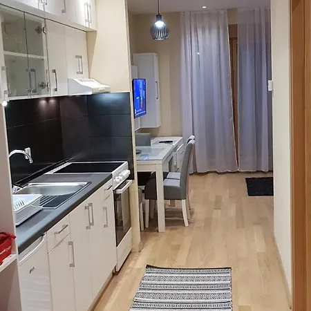 Gea 24 Sa Garazom Apartman *
